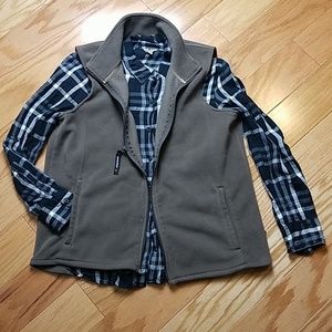 Woolrich Fleece Zipper Vest with Pockets!!